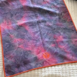 Manduka Yogitoes Hot Yoga Mat Towel